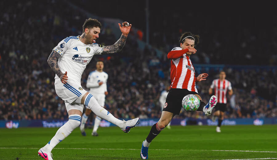 Leeds United vs Brentford (03:00 – 22/03) | Xem lại trận đấu